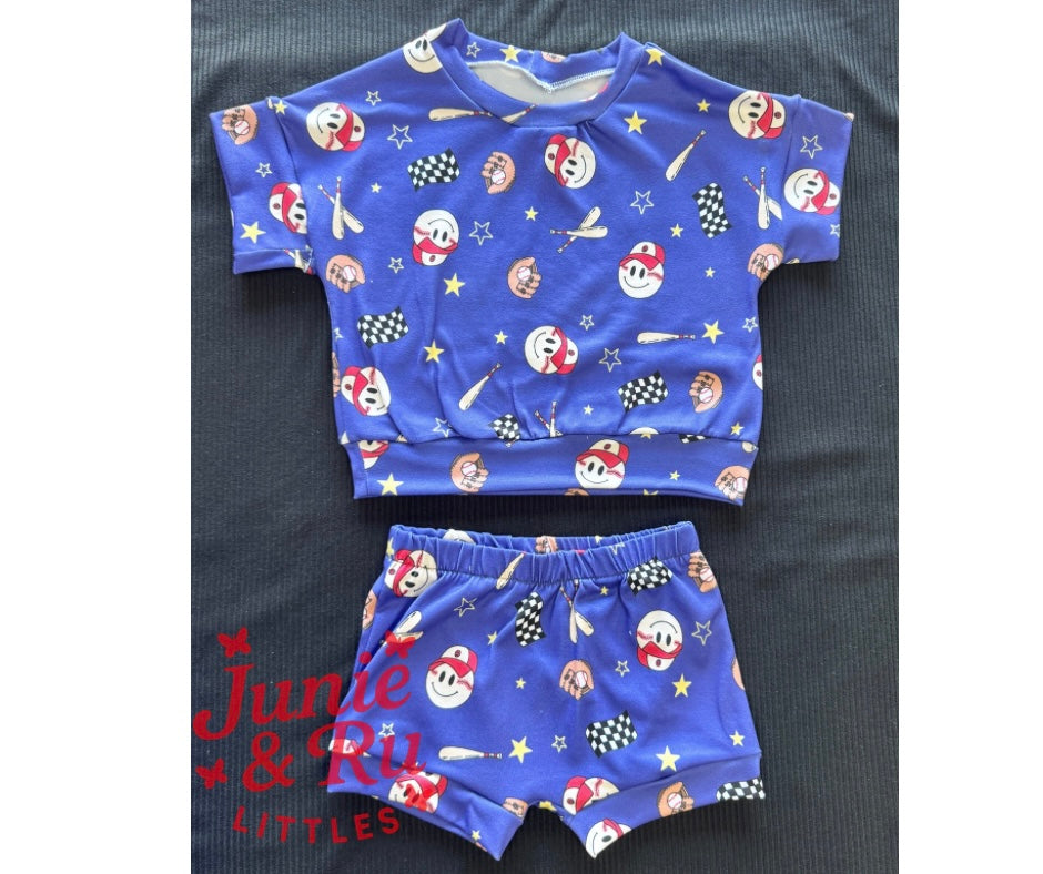 Slouchy Tee & Shorties